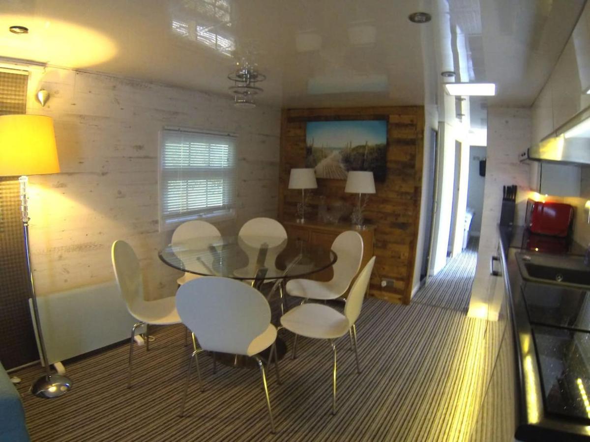 Ferienwohnung Woodland View - A Place To Escape Swynnerton Exterior foto